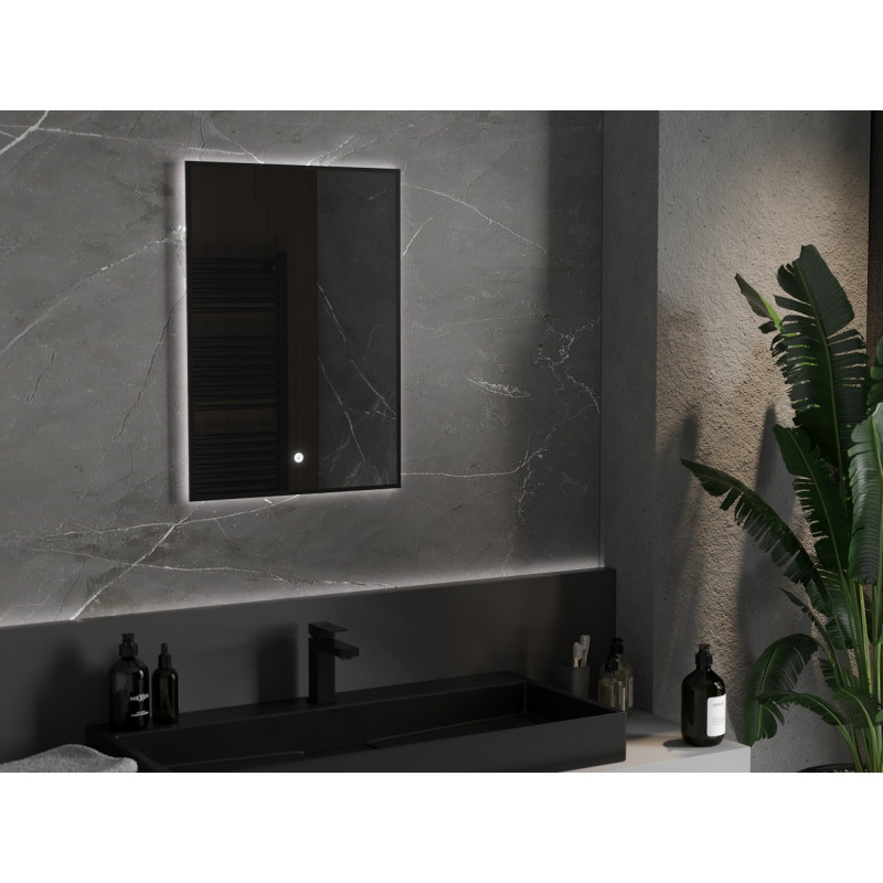 Mexen Erma 50 x 70 cm-es, LED 6000K világítású, páramentes fürdőszobai tükör, fekete keret - 9814-050-070-611-70