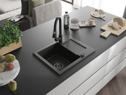 Mexen Enzo 1-medencés gránit mosogató csepegtetővel és Elia konyhai csapteleppel, fekete/arany metál - 6506-75-670101-70-B
