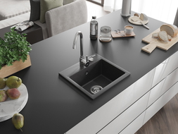 Mexen Milo 1-medencés gránit mosogató Telma konyhai csapteleppel, fekete pöttyös - 6505-76-670200-00