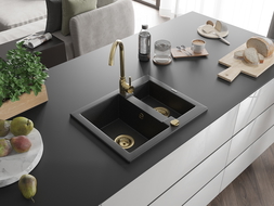 Mexen Carlos chiuvetă de granit cu 1,5 compartiment 582 x 475 mm, Neagră/Argintiu metalic, sifon Auriu - 6518581500-73-G